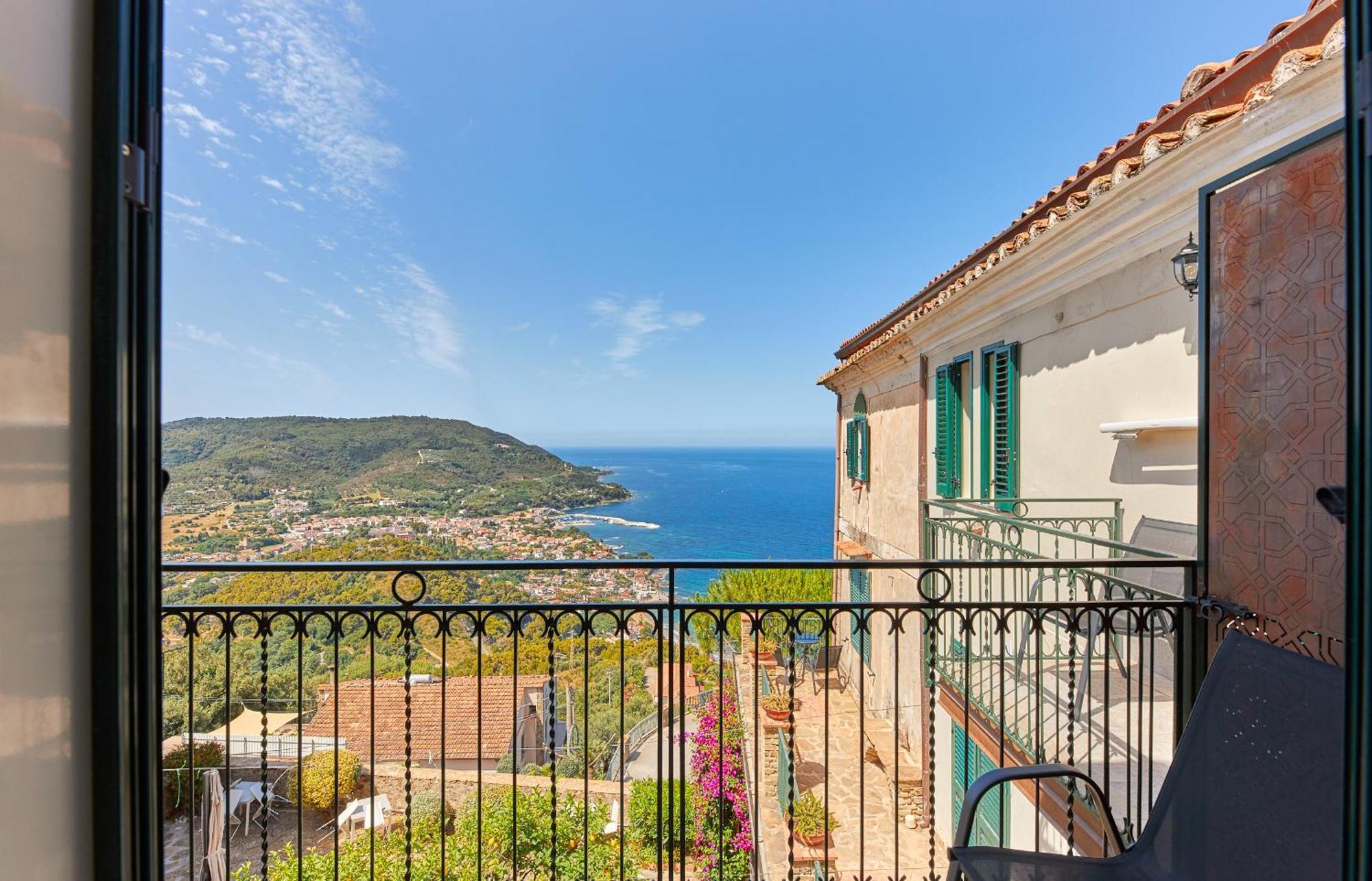 Residenza D'Epoca Tamara Aparthotel กัสเตลลาบาเต ภายนอก รูปภาพ