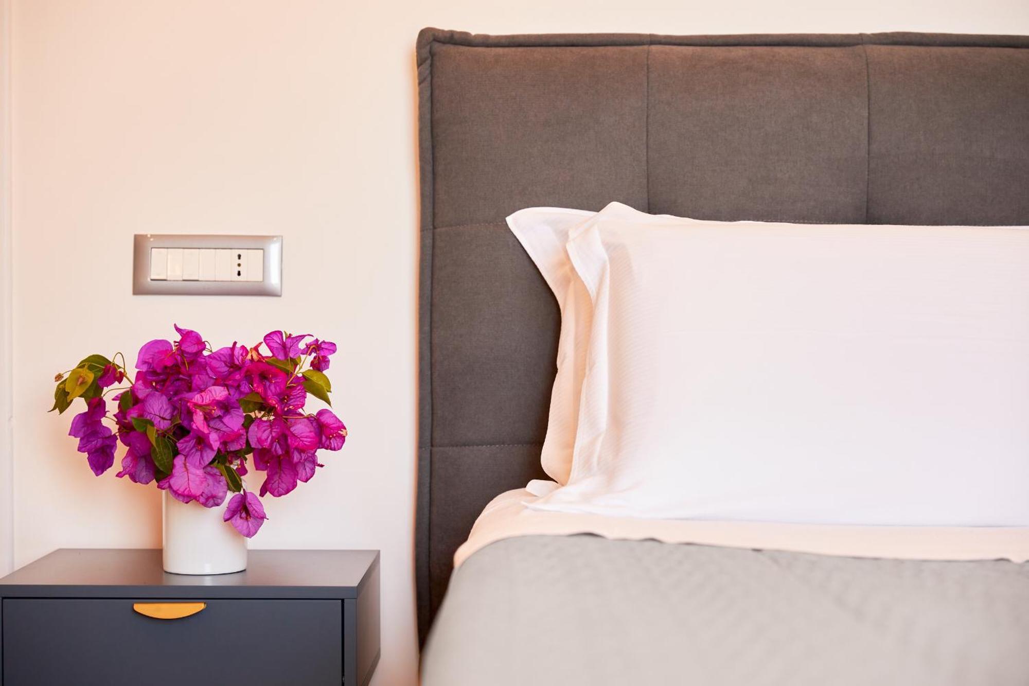 Residenza D'Epoca Tamara Aparthotel กัสเตลลาบาเต ภายนอก รูปภาพ