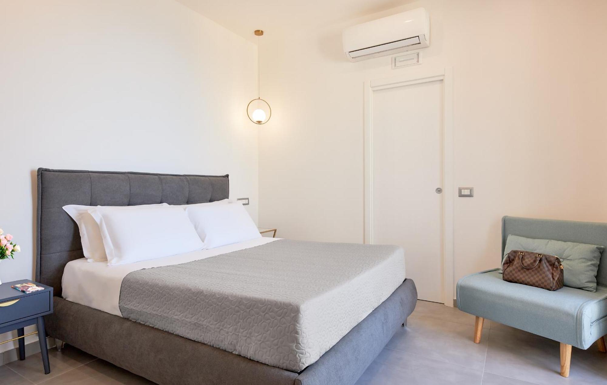 Residenza D'Epoca Tamara Aparthotel กัสเตลลาบาเต ภายนอก รูปภาพ