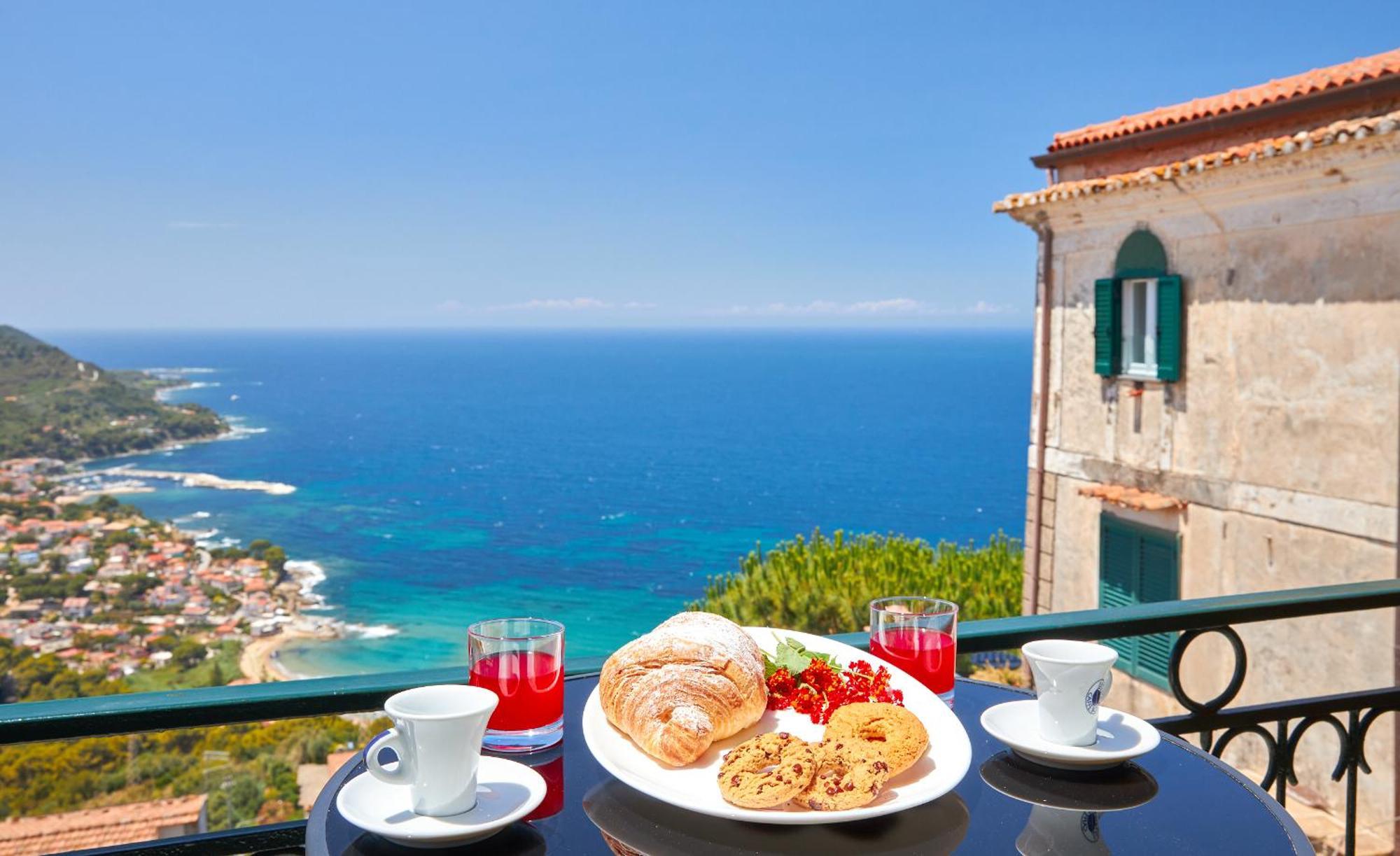 Residenza D'Epoca Tamara Aparthotel กัสเตลลาบาเต ภายนอก รูปภาพ
