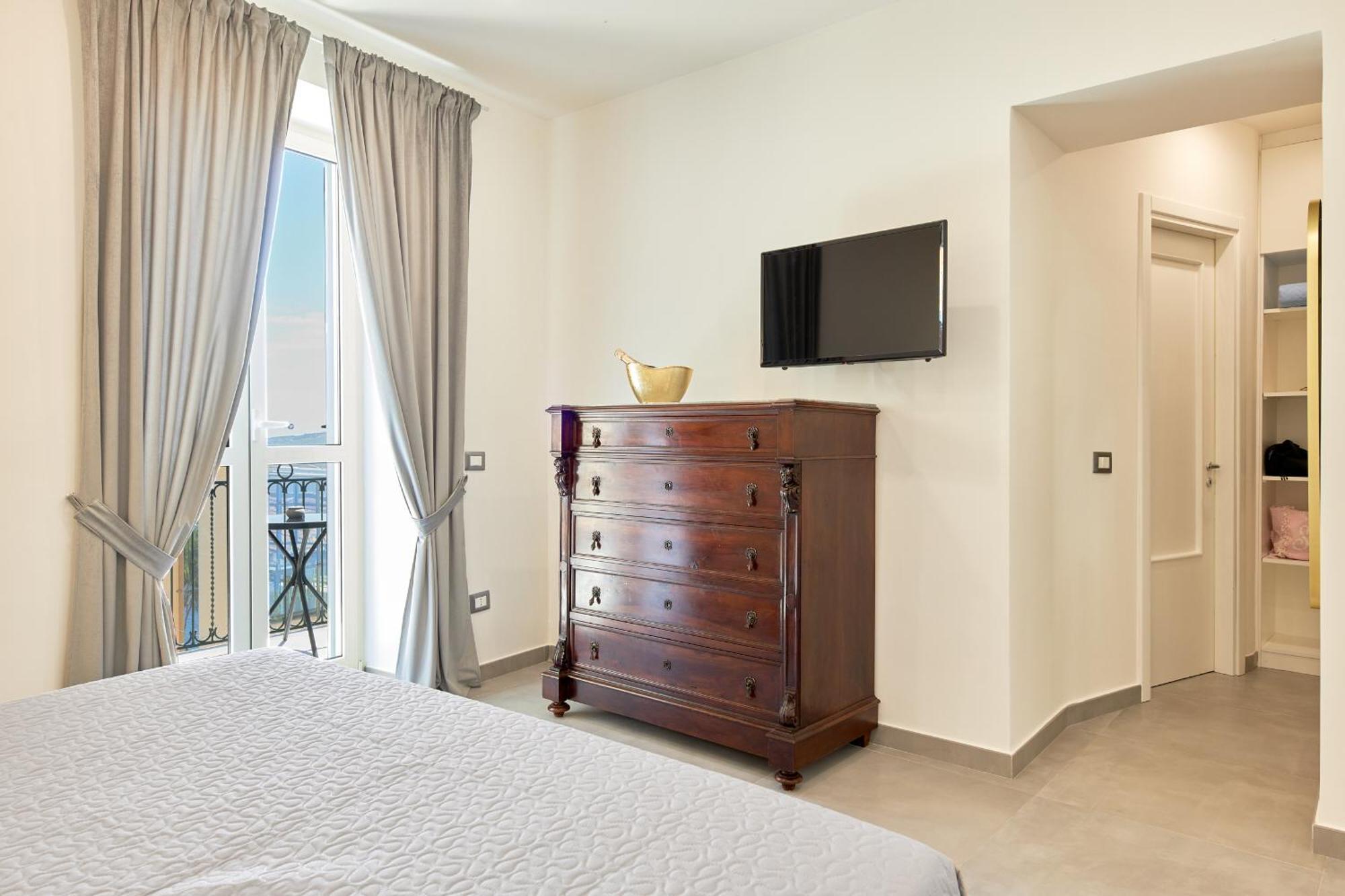 Residenza D'Epoca Tamara Aparthotel กัสเตลลาบาเต ภายนอก รูปภาพ